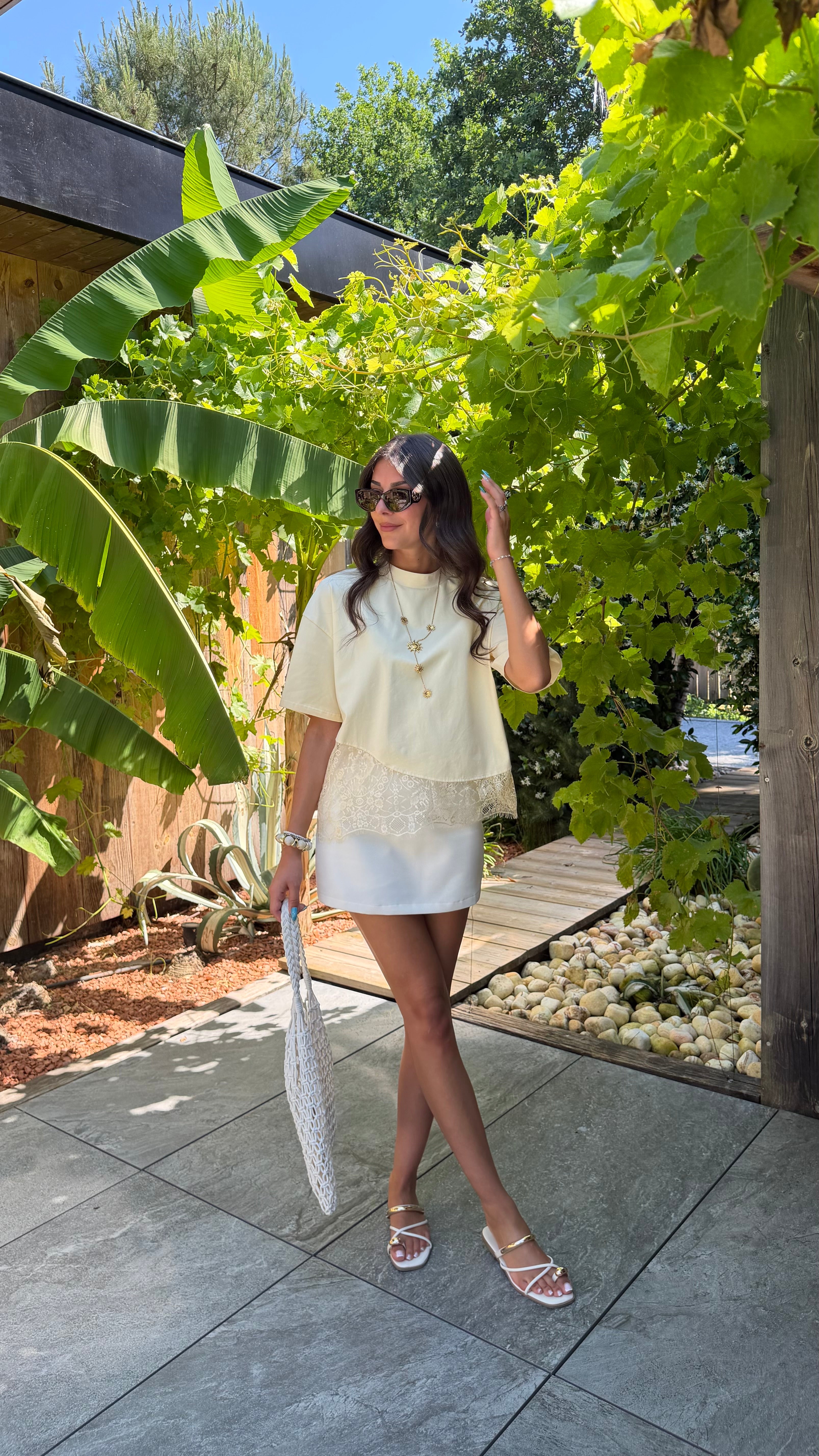 T-shirt jaune à dentelle DS.Sélection