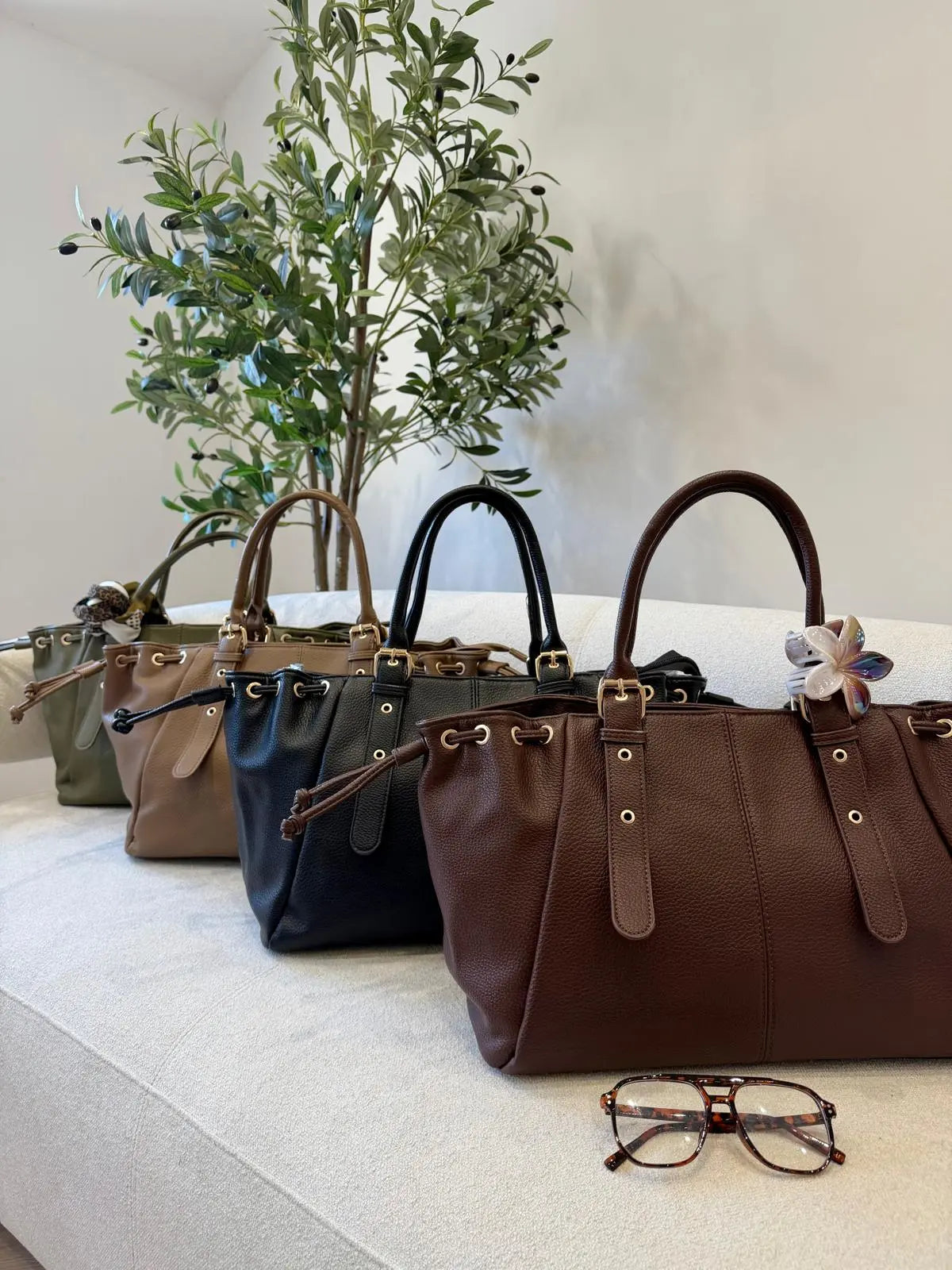 Sac de cours femme : le guide pour choisir, porter et assumer son sac