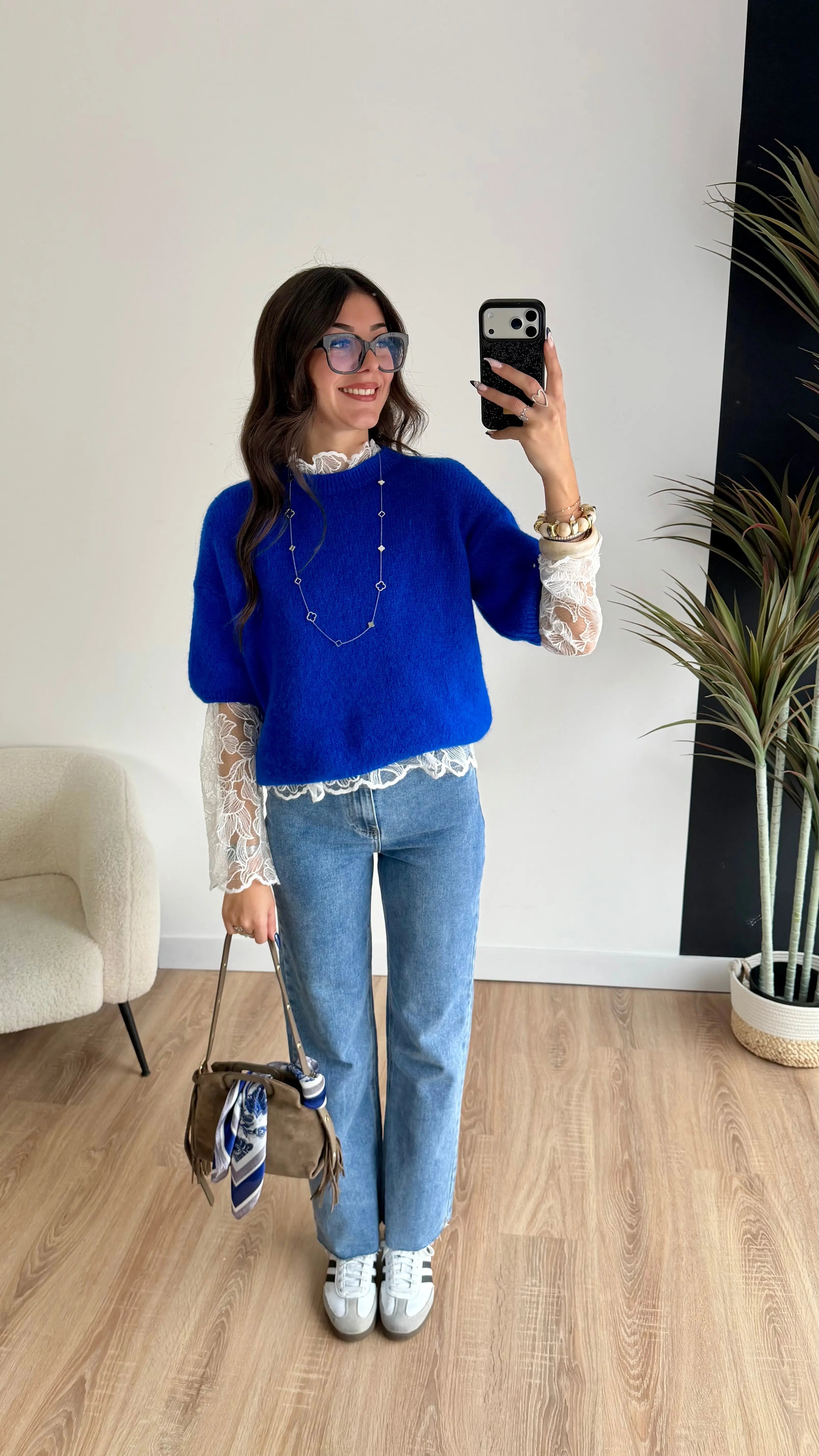 Blouse à dentelle blanche DS.Sélection
