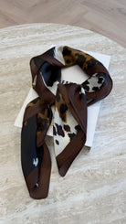 Foulard carré léopard/vache DS.Sélection