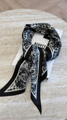 Foulard triangle noir DS.Sélection