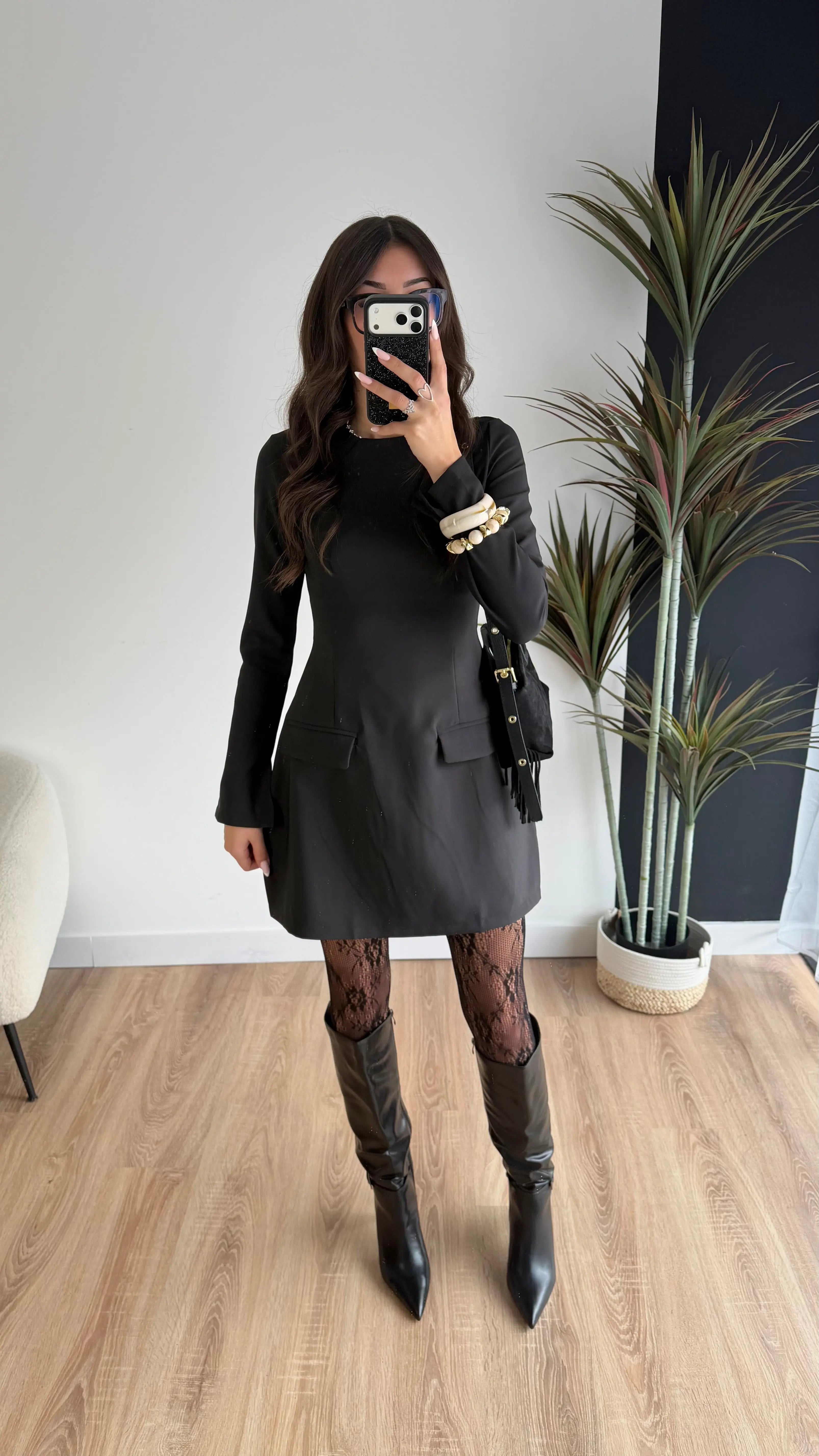 Robe cintrée manches longues noire DS.Sélection